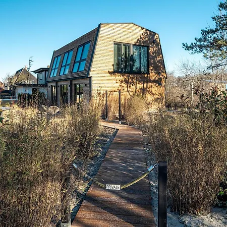 Hus Holiday home *