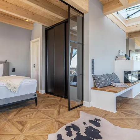 Hus *