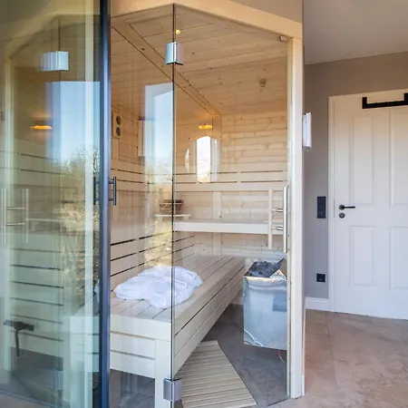 Hus Holiday home