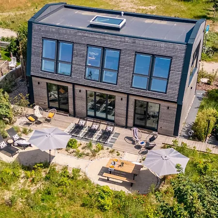 Hus * Dierhagen